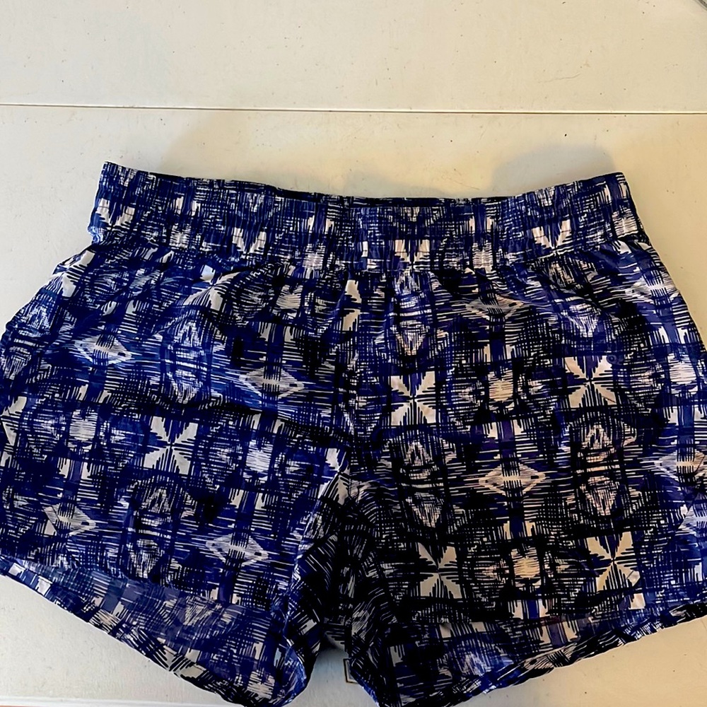 Sz small blue boating shorts